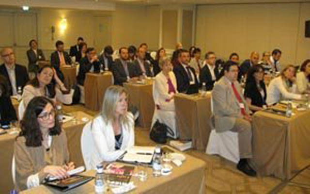 Mobile as a tool for the business traveler encounters security issues