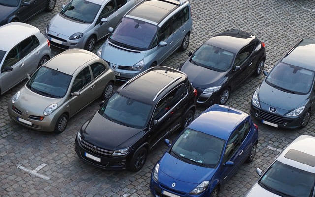 Comparison of prices in regulated parking zones around the world