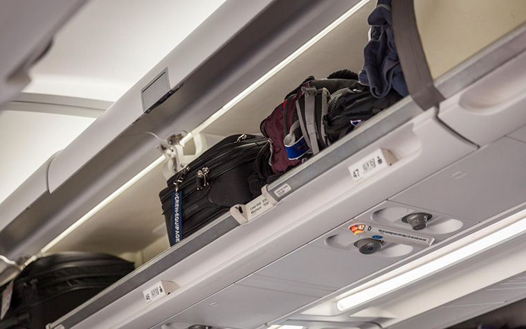 Equipaje de mano y retrasos: así cambia la normativa europea para las aerolíneas