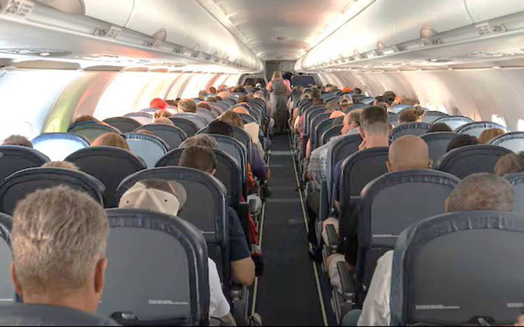 Cheap ticket, expensive extras: the silent metamorphosis of the airline industry