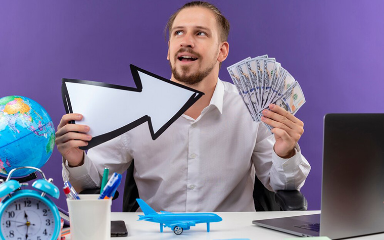 The average salary in the tourism sector is around 1,700 euros per month.