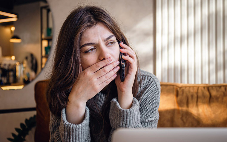 Fake reservations, cloned voices, and WhatsApp: digital scams are becoming increasingly sophisticated