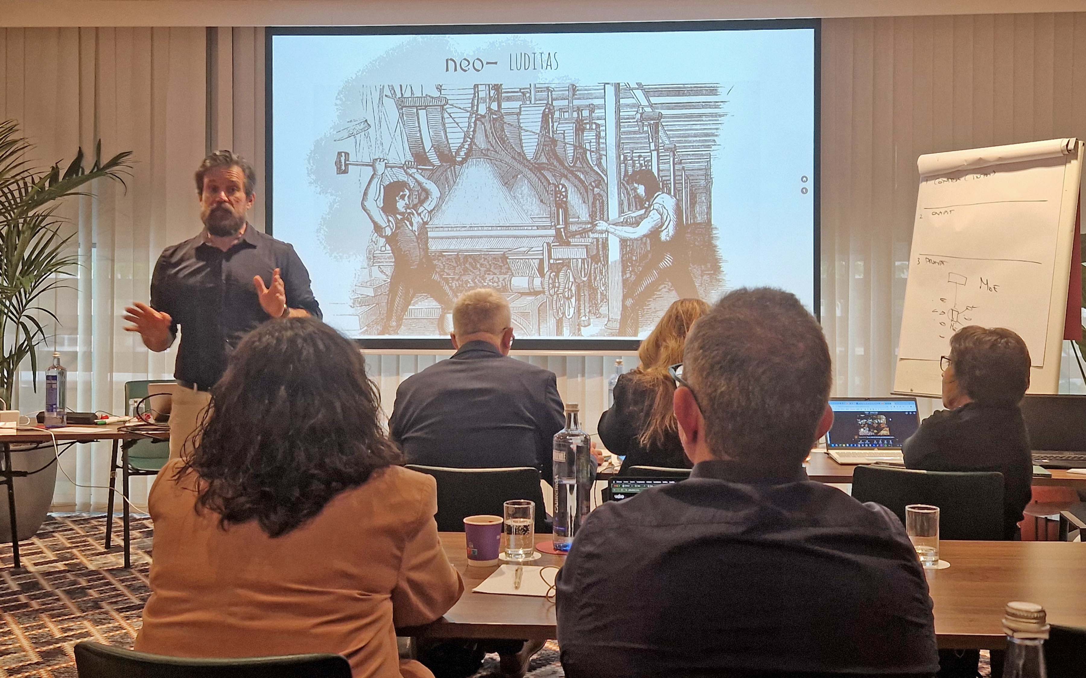 GENERATIVE PRODUCTIVITY COURSE ON BUSINESS TRAVEL_Madrid