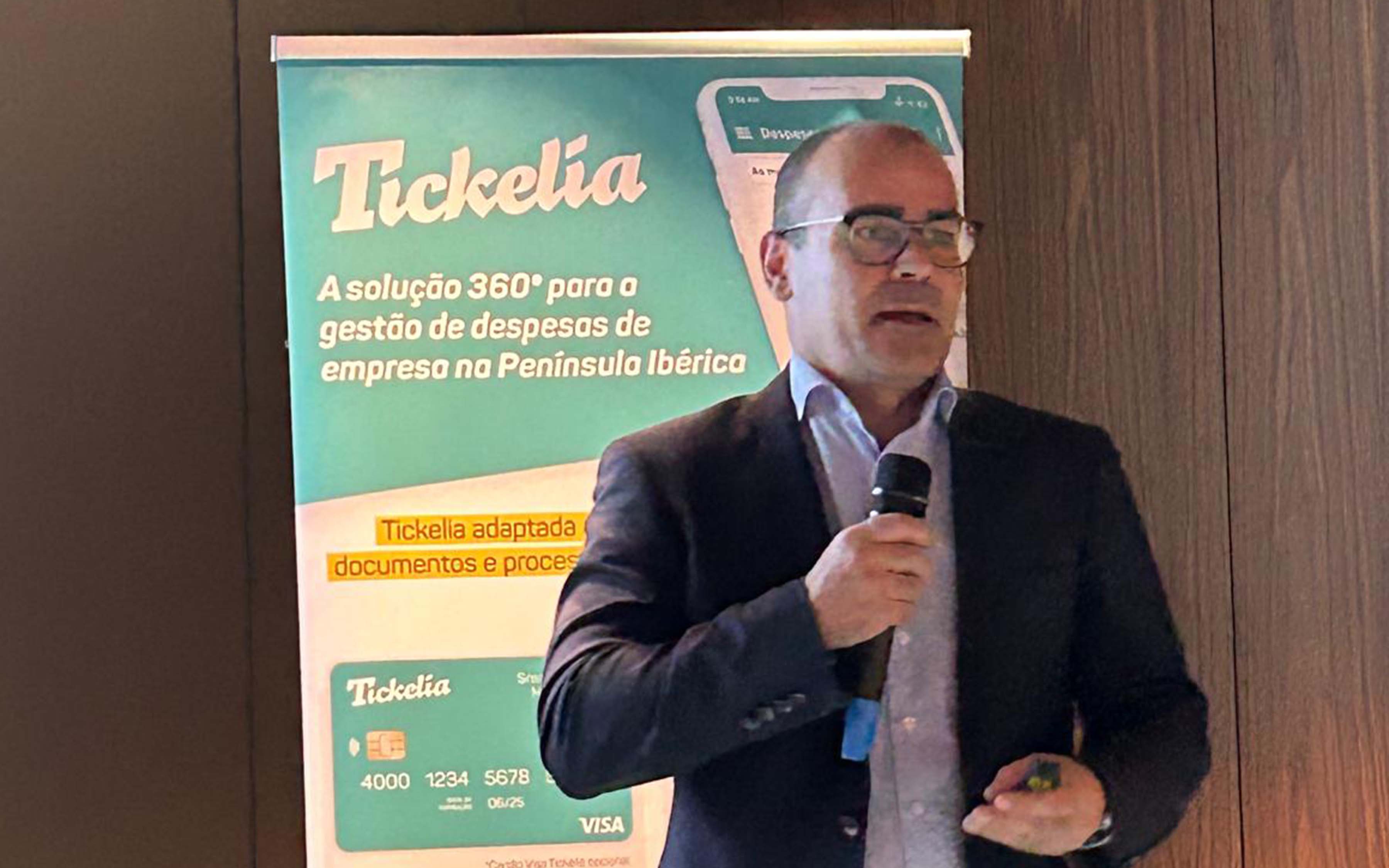 Desafios e oportunidades nas viagens de negócios para 2025_Oporto