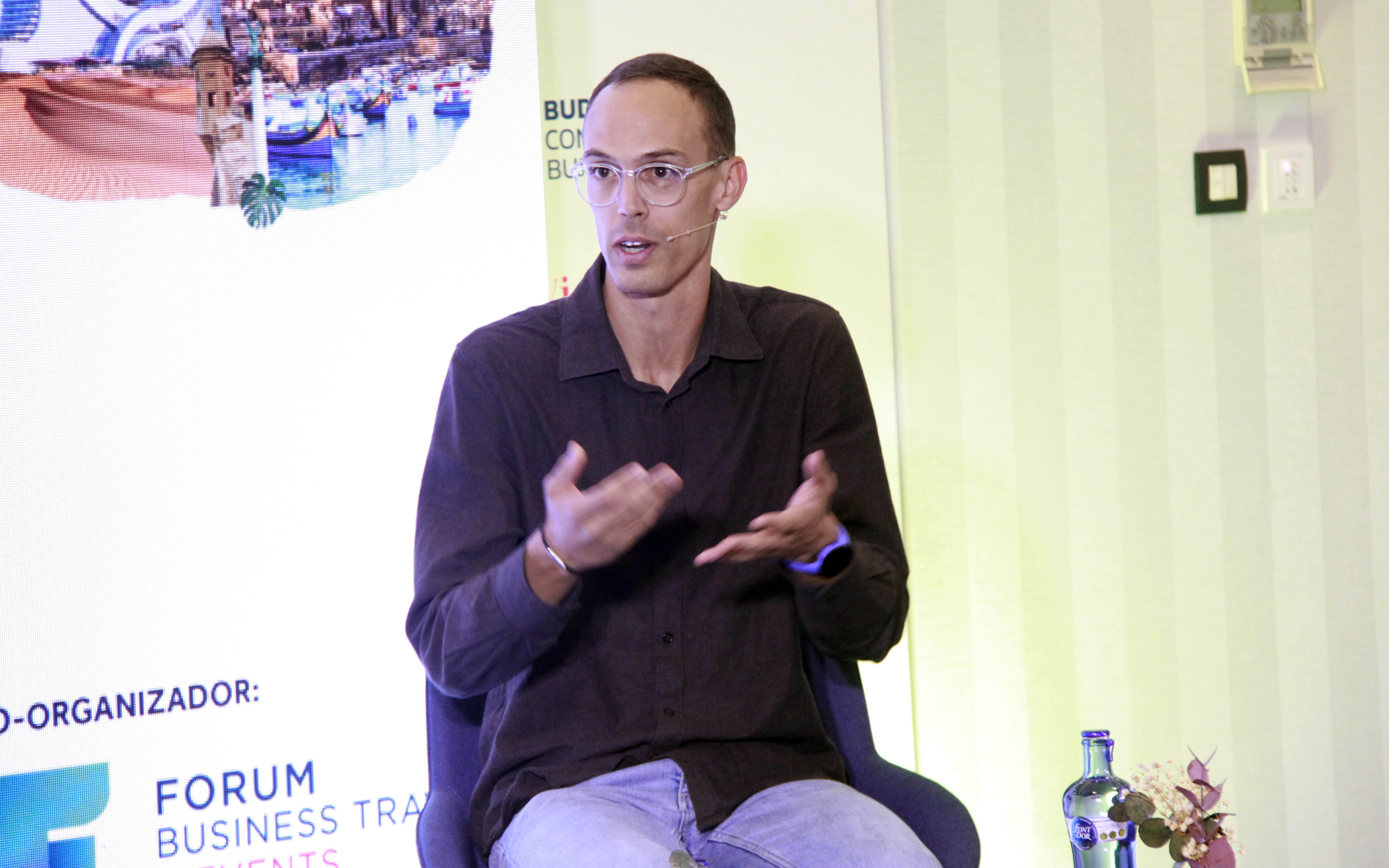 MICE Hub by Newlink_Engagement that transcends: Connecting with the NewGen at corporate events.