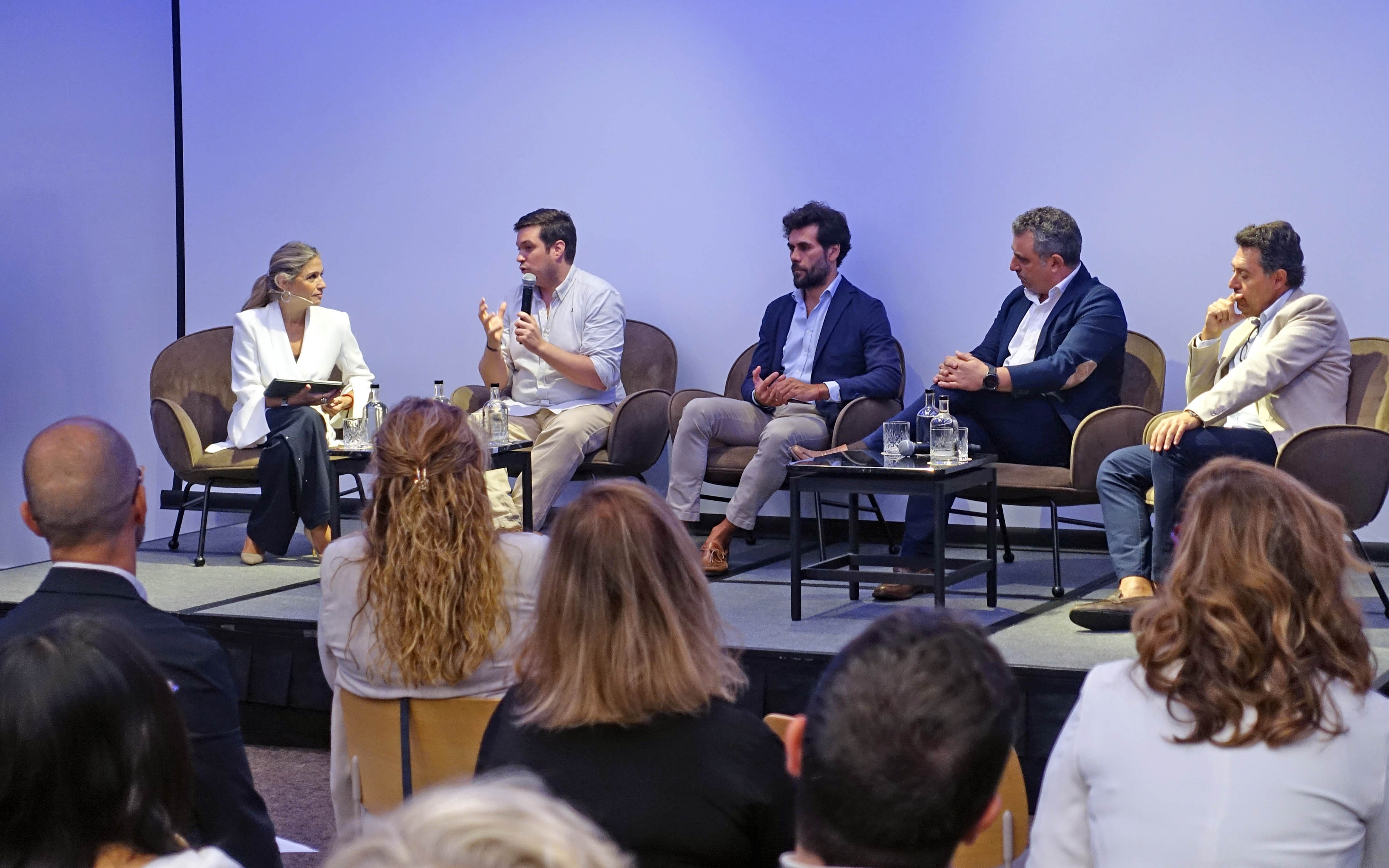 Traveling in troubled times: keys to deal with international instability_Barcelona