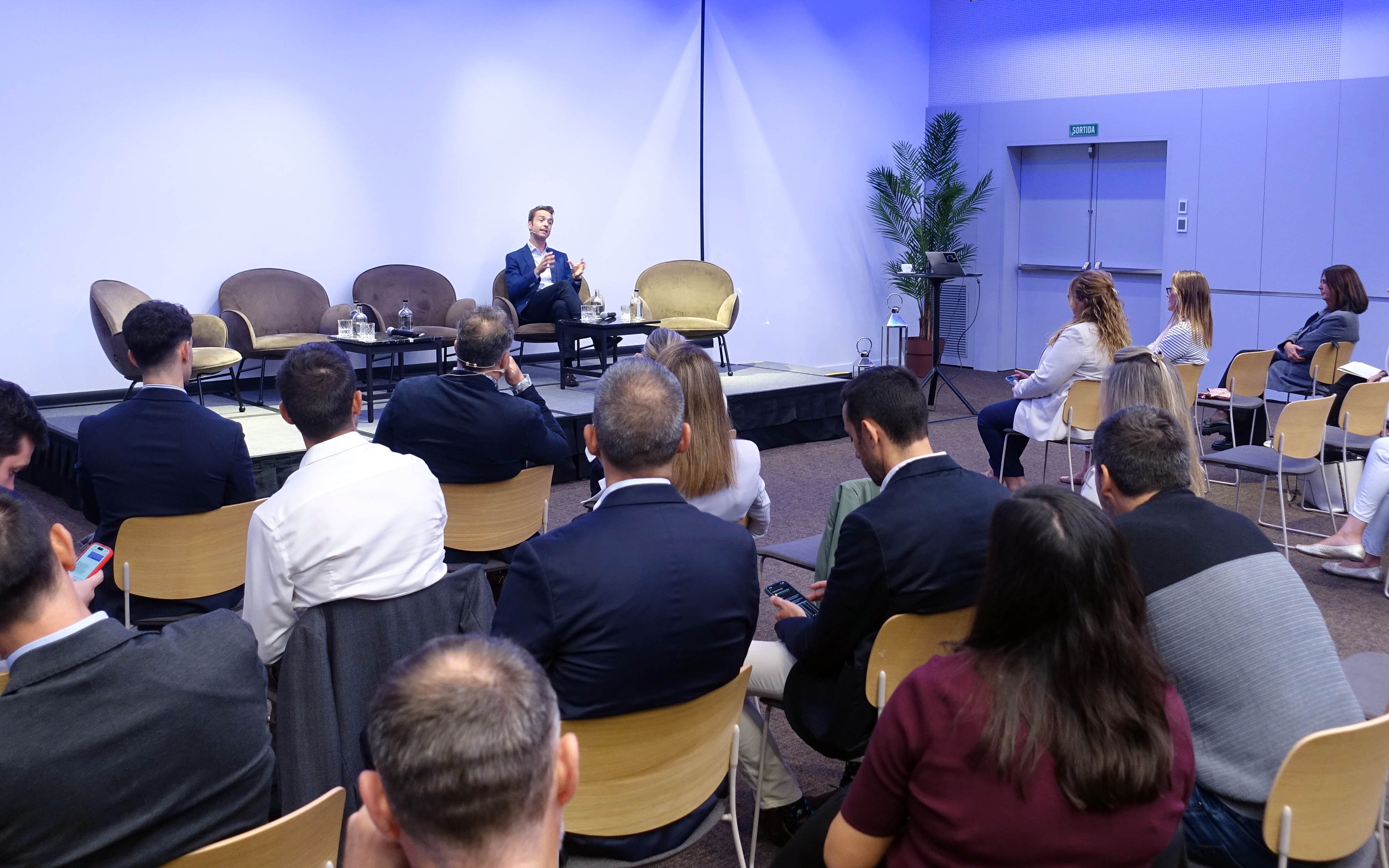 Traveling in troubled times: keys to deal with international instability_Barcelona